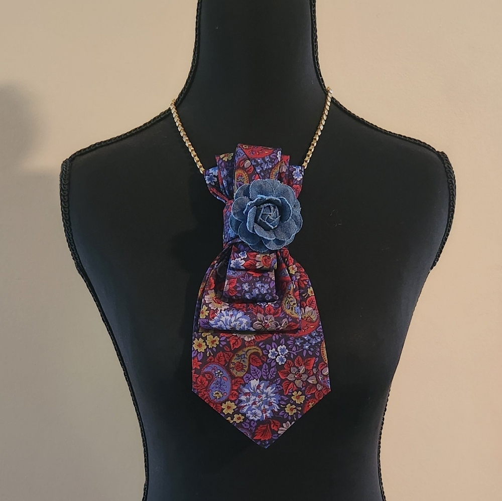 *SOLD*Necktie Necklace